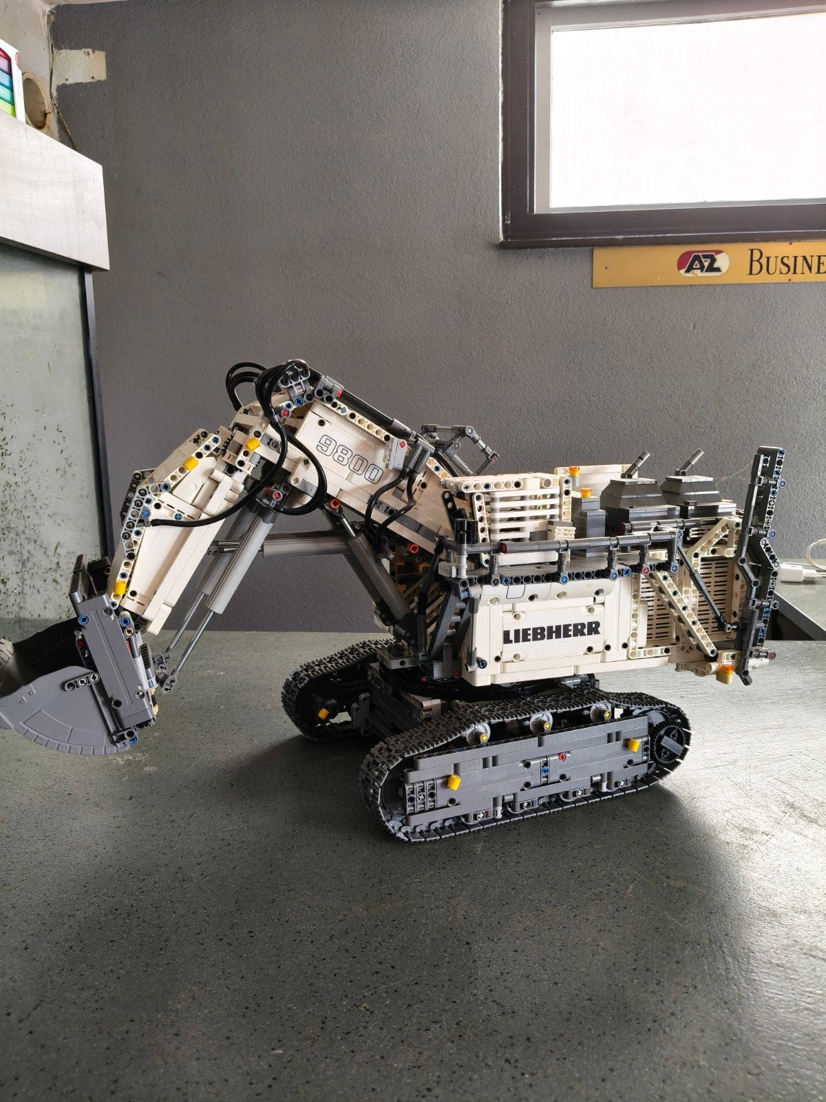 Lego Technic Liebherr R 9800 Graafmachine, Ophalen of Verzenden, Zo goed als nieuw, Overige merken