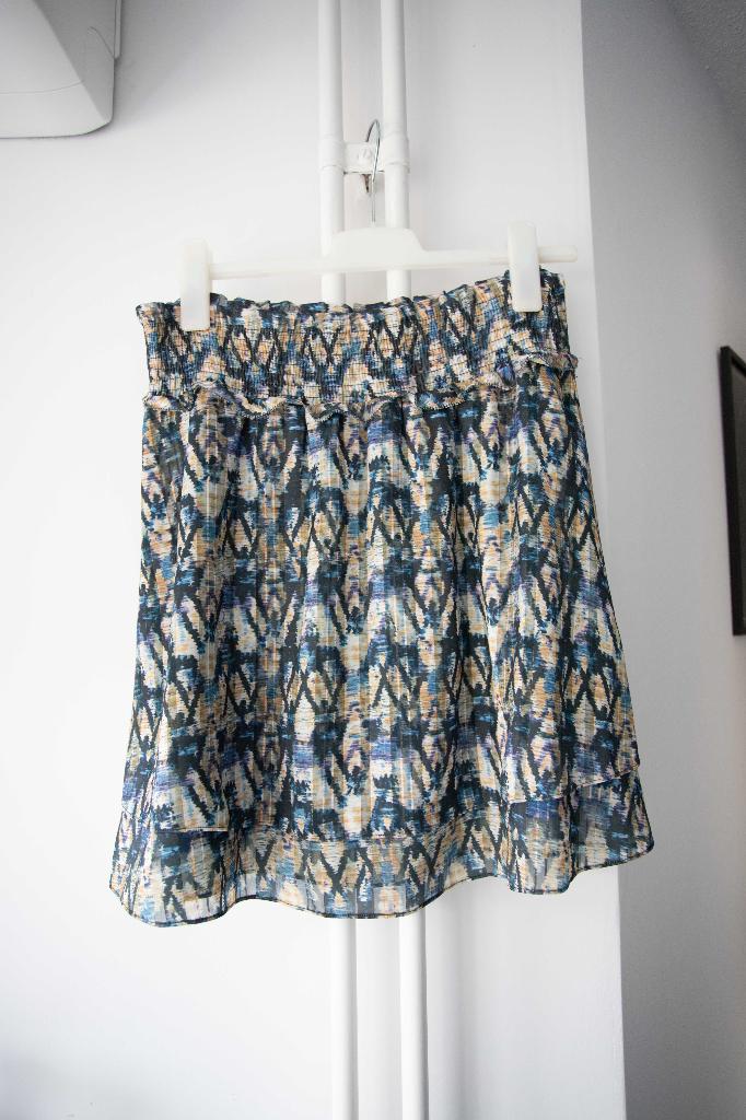 Blauwe korte rok met print Dante 6 maat 4 (maat L-42), Kleding | Dames, Rokken, Dante 6, Blauw, Maat 42/44 (L), Ophalen of Verzenden