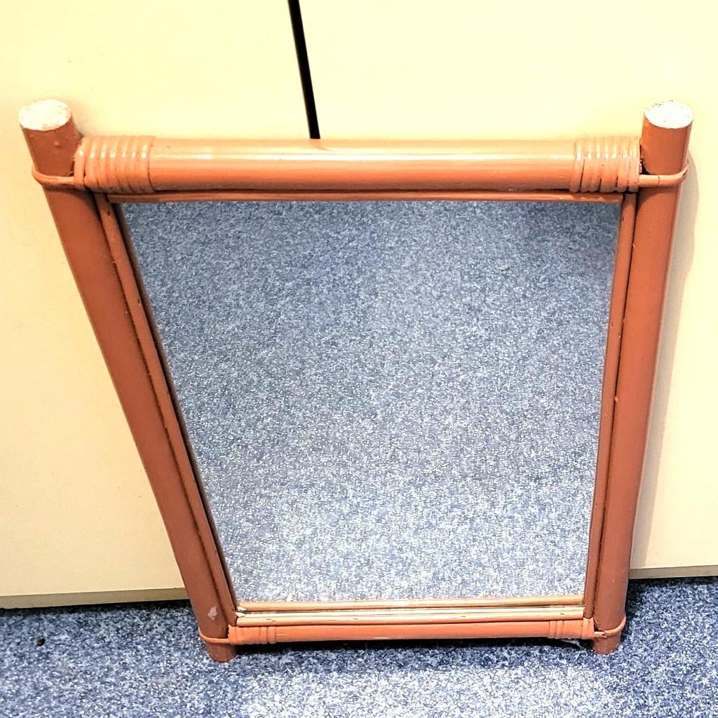 Vintage spiegel afmetingen zijn 52-36 roze kleur hout, Ophalen, Minder dan 50 cm, Zo goed als nieuw, Minder dan 100 cm