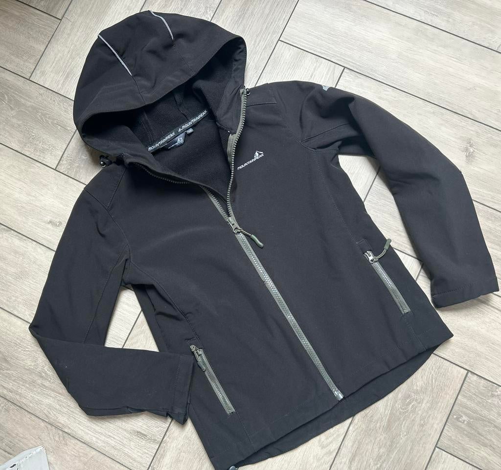 Heerlijke softshell jas maat 140, Kinderen en Baby's, Kinderkleding | Maat 140, Ophalen of Verzenden, Zo goed als nieuw, Jongen of Meisje
