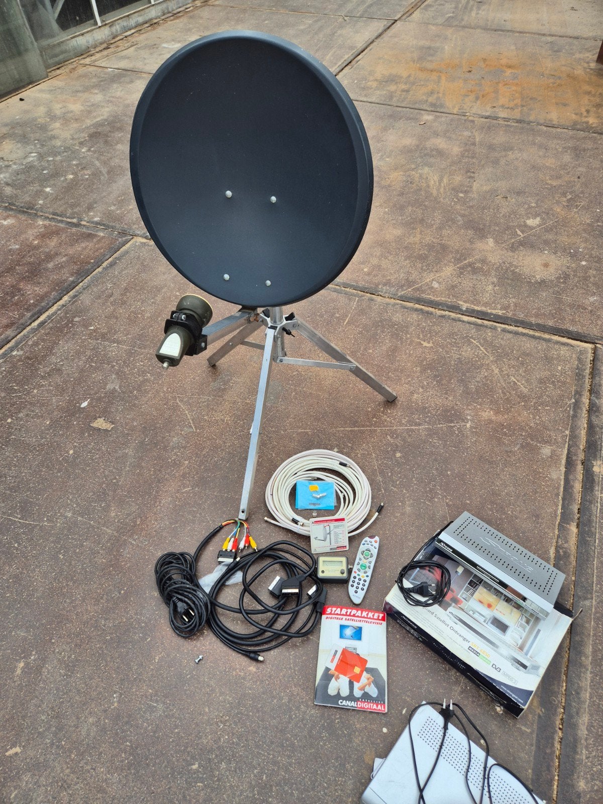 Complete TV met satellietbeelden Canal digitaal, Ophalen, Gebruikt