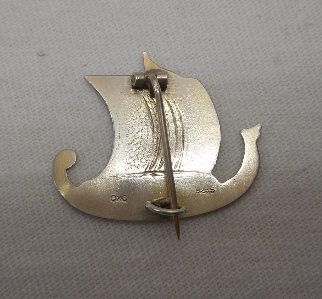 Zilveren Noorse broche vikking schip met emaillen nr.584, Overige kleuren, Verzenden, Minder dan 4 cm, Zo goed als nieuw