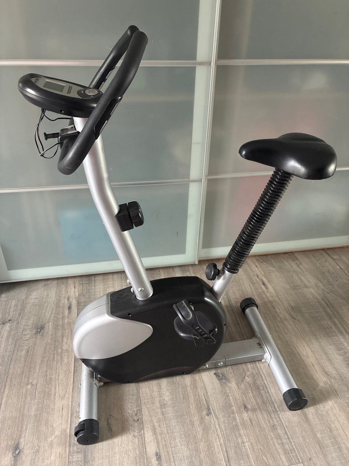 Hometrainer Sport - Ideaal voor thuisworkouts, Ophalen, Gebruikt, Metaal, Benen