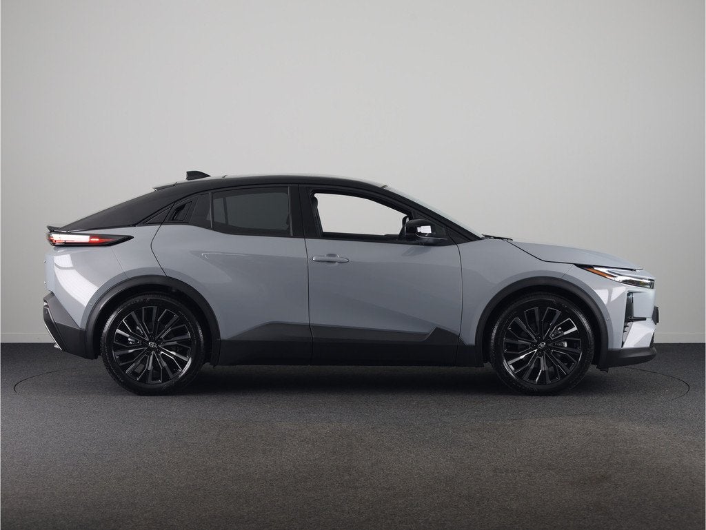 Toyota C-HR+ Executive AWD 77 kWh *NIEUW* | Direct leverbaar, Auto's, Toyota, Automaat, 12 maanden, Leder en Stof, Origineel Nederlands