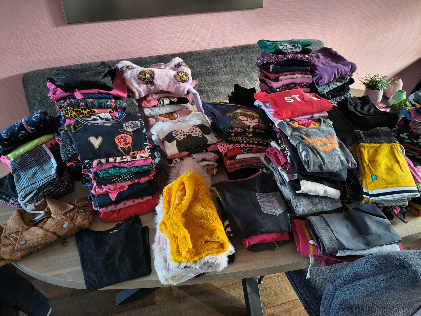 Groot pakket meiden kleding maat 98/104, Ophalen, Maat 98