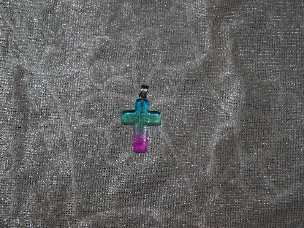 kettinghanger van blauw/roze kruis met zilverkl. klemmetje, Overige kleuren, Glas of Kristal, Nieuw, Ophalen of Verzenden