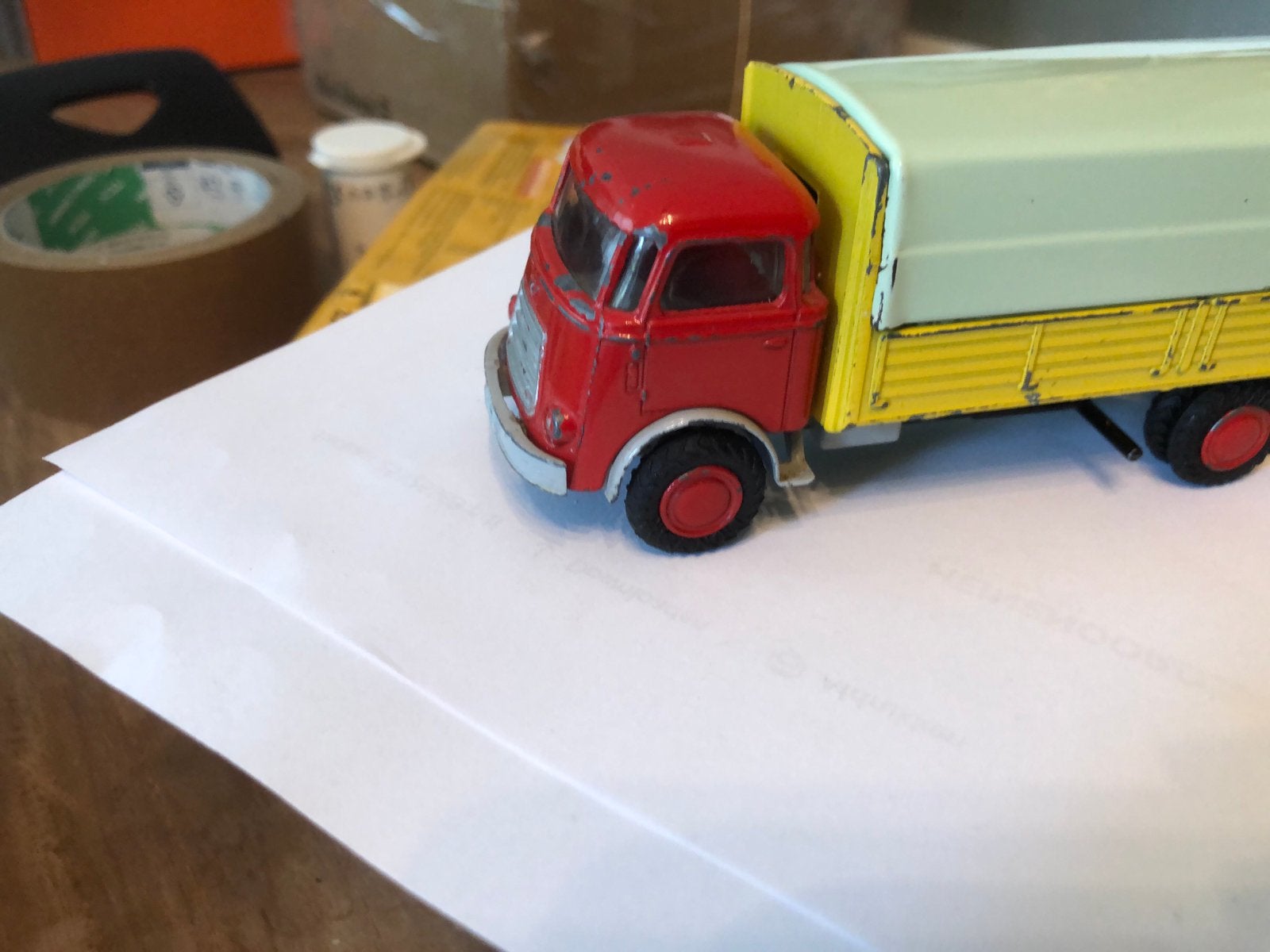 LION CAR. DAF 1600  1e SERIE ZONDER ROOSTERS, Ophalen of Verzenden, Zo goed als nieuw, Bus of Vrachtwagen, Lion Toys
