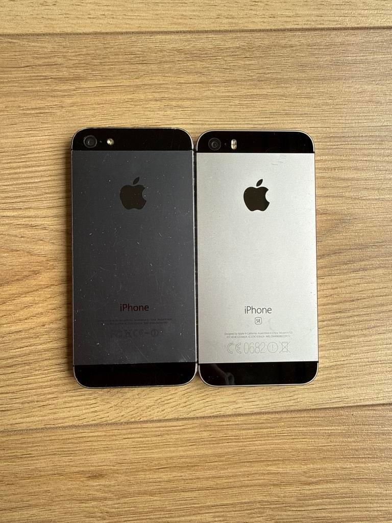 iPhone 5 en iPhone SE (2016), Telecommunicatie, Mobiele telefoons | Apple iPhone, Gebruikt, Zwart, Ophalen of Verzenden, Zonder simlock