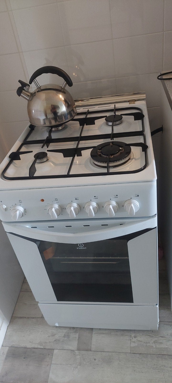 Ledikant, wasmachine en gas/oven combinatie te koop., Ophalen, Gebruikt