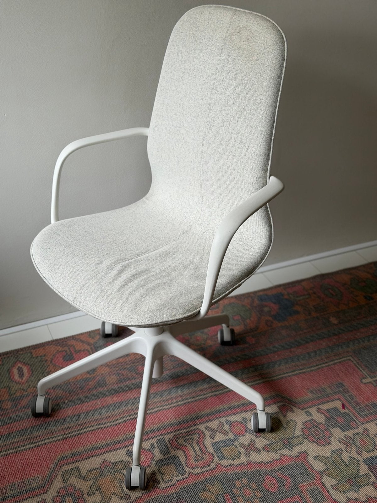 IKEA LÅNGFJÄLL vergaderstoel/bureaustoel beige, Ophalen, Zo goed als nieuw, Beige, Bureaustoel