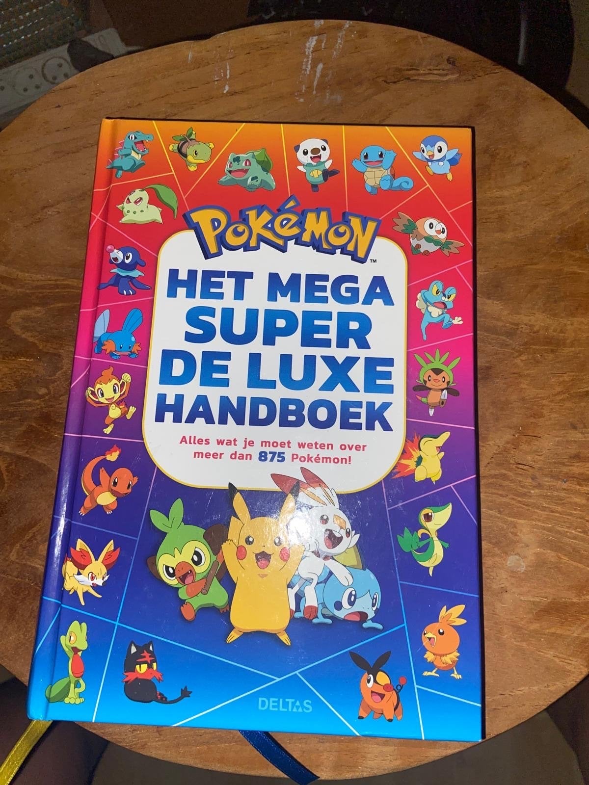 Pokémon Het Mega Super De Luxe Handboek - Zo goed als nieuw, Ophalen of Verzenden, Zo goed als nieuw, Non-fictie