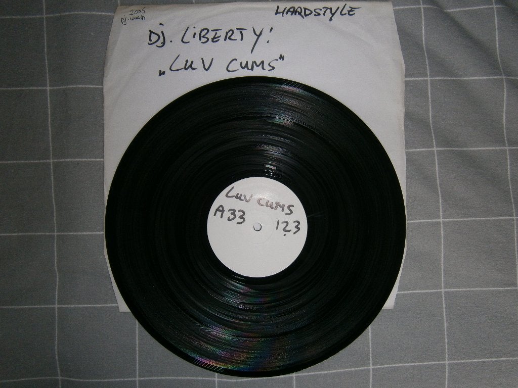 DJ Liberty – Luv Cums / The Clock Is Ticking. 2005 Hardstyle, Hardcore, Zo goed als nieuw, EP, 12 inch