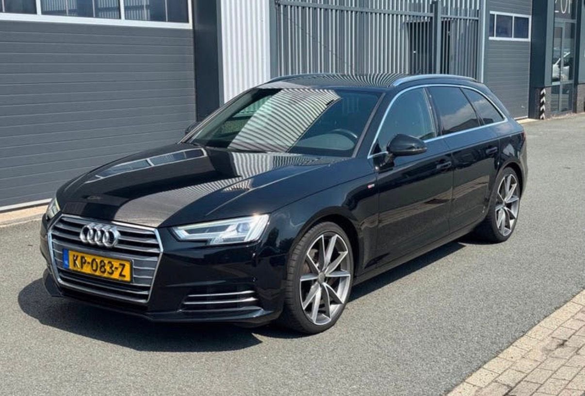 Audi A4 2.0 TDI S-Line Avant DSG-7/LED/PDC/TRKHAAK/EURO6!, Auto's, Audi, 4 cilinders, Origineel Nederlands, Stationwagon, Diesel
