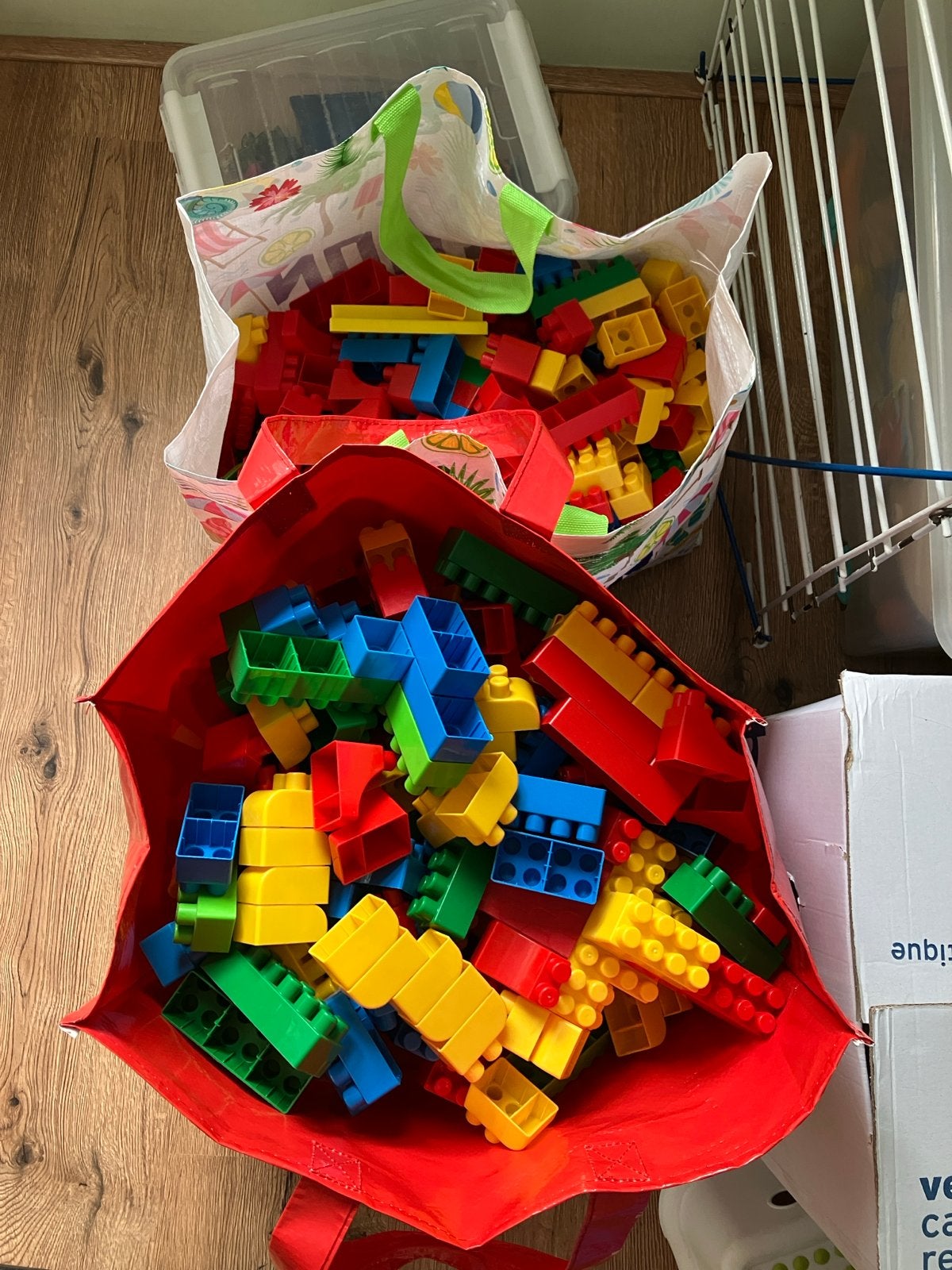 Grote zakken met bouwblokken - Kleurrijk speelplezier, Kinderen en Baby's, Ophalen, Gebruikt, Overige merken