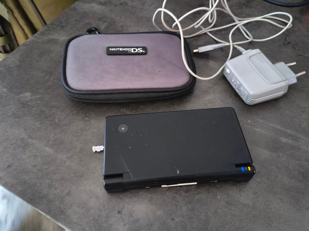 Nintendo dsi zwart, Spelcomputers en Games, Spelcomputers | Nintendo DS, Ophalen of Verzenden, Zwart, Dsi