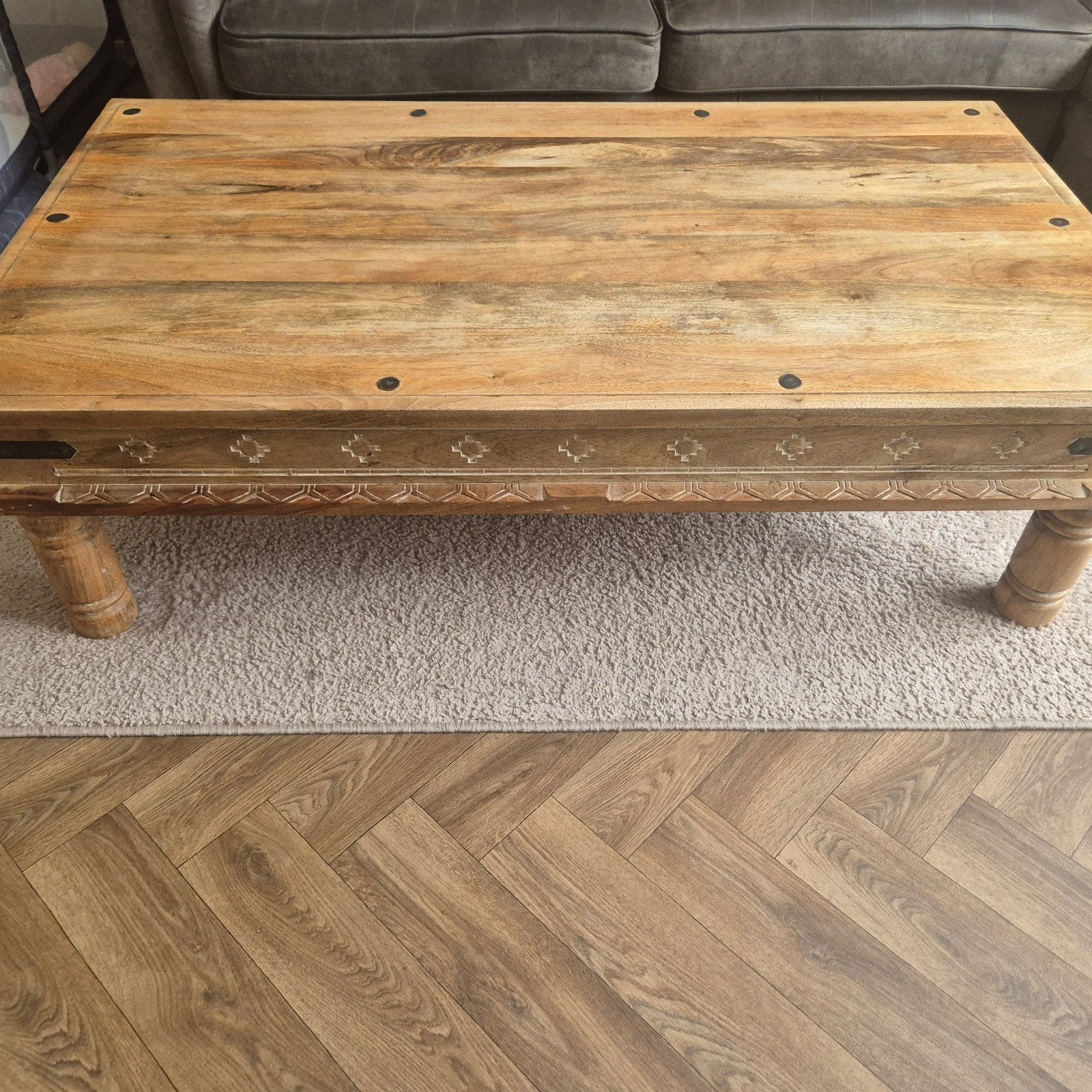 Gandhi - Massief mangohouten Indische salontafel, 140 cm, Ophalen