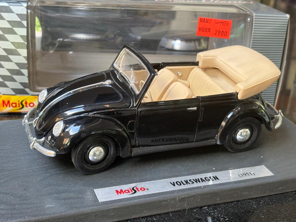 Volkswagen Kever Cabriolet 1:18 Maisto, Hobby en Vrije tijd, Modelauto's | 1:18, Ophalen of Verzenden, Zo goed als nieuw, Auto