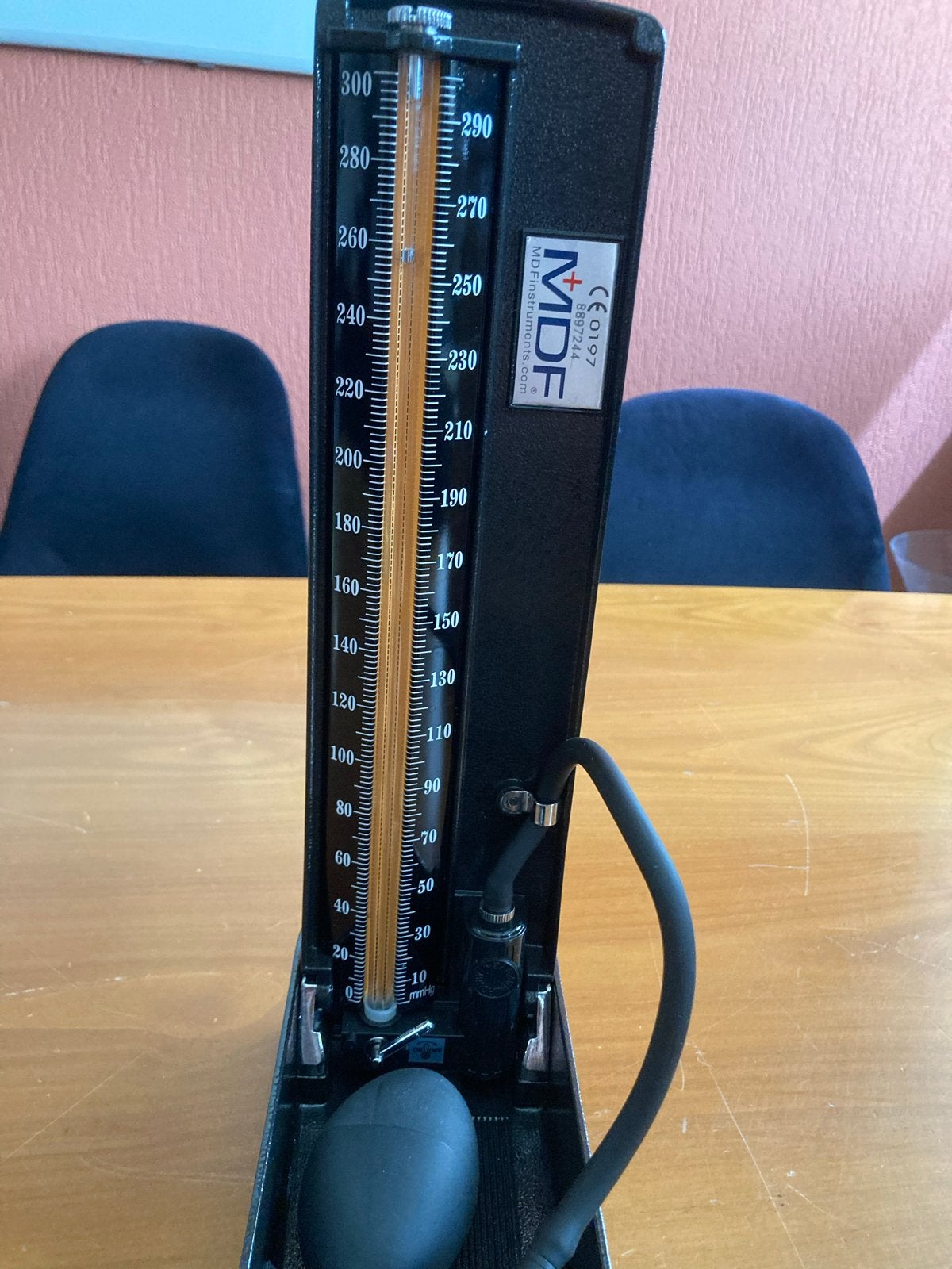 MDF bloeddrukmeter vintage, Gebruikt, MDF, Ophalen of Verzenden, W