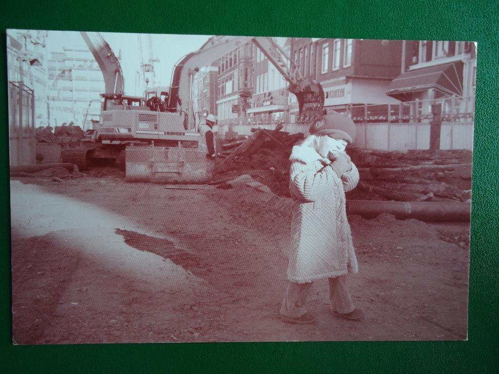 (1251) Kinderkaart: Meisje op straat, Verzamelen, Ansichtkaarten | Themakaarten, Verzenden, 1980 tot heden, Ongelopen, Kinderen