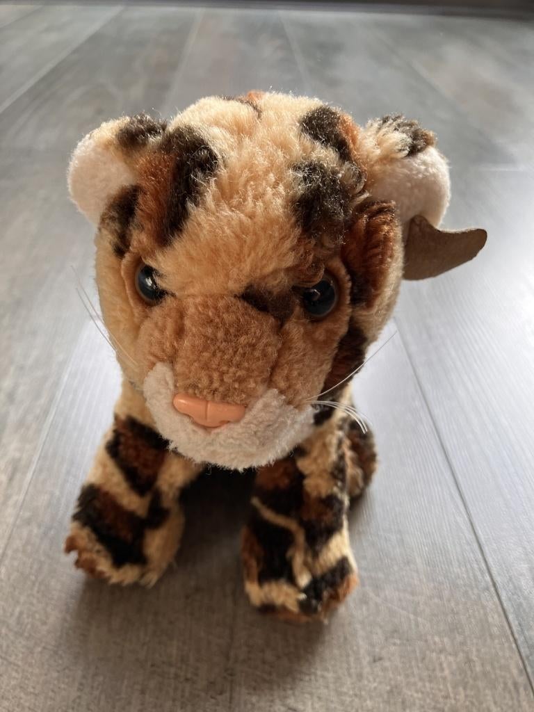 WWF gevlekt leeuwtje knuffel (17 cm), Overige merken, Overige karakters, Ophalen of Verzenden, Zo goed als nieuw
