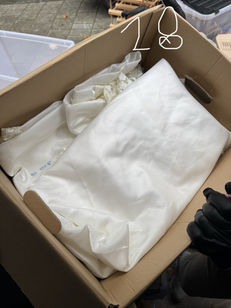 Tafelkleden wit satijn met kant met bijpassende servetten, Ophalen, Rechthoek