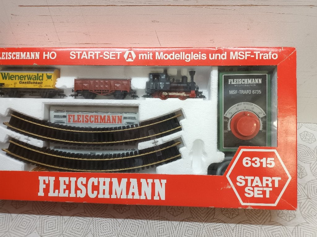 FLEISCHMANN START SETJE   6315   MET KORTKOPPELINGEN, Treinset, Gelijkstroom, Fleischmann, Ophalen of Verzenden