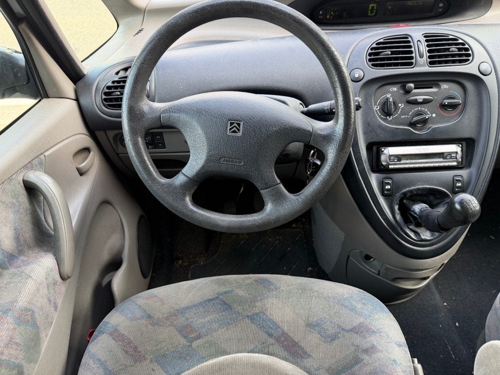 Citroen XSARA PICASSO 1.8i-16V NAP APK 4-2027 RIJDT GOED, 4 cilinders, 1749 cc, 116 pk, Origineel Nederlands