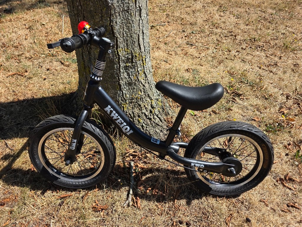 Loopfiets met handrem, 14 inch, Kinderen en Baby's, Speelgoed | Buiten | Voertuigen en Loopfietsen, Ophalen, Zo goed als nieuw