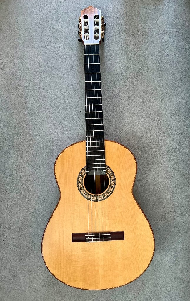 Ziata concertgitaar, Muziek en Instrumenten, Ophalen, Zo goed als nieuw, Klassieke of Spaanse gitaar, Met koffer