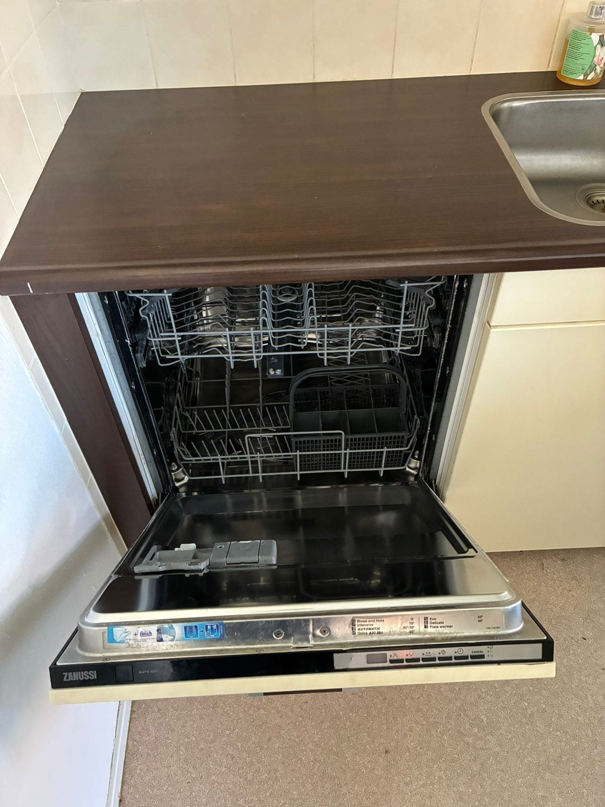 Inbouw Zanussi afwasmachine te koop, Ophalen, Gebruikt, Inbouw, Minder dan 85 cm