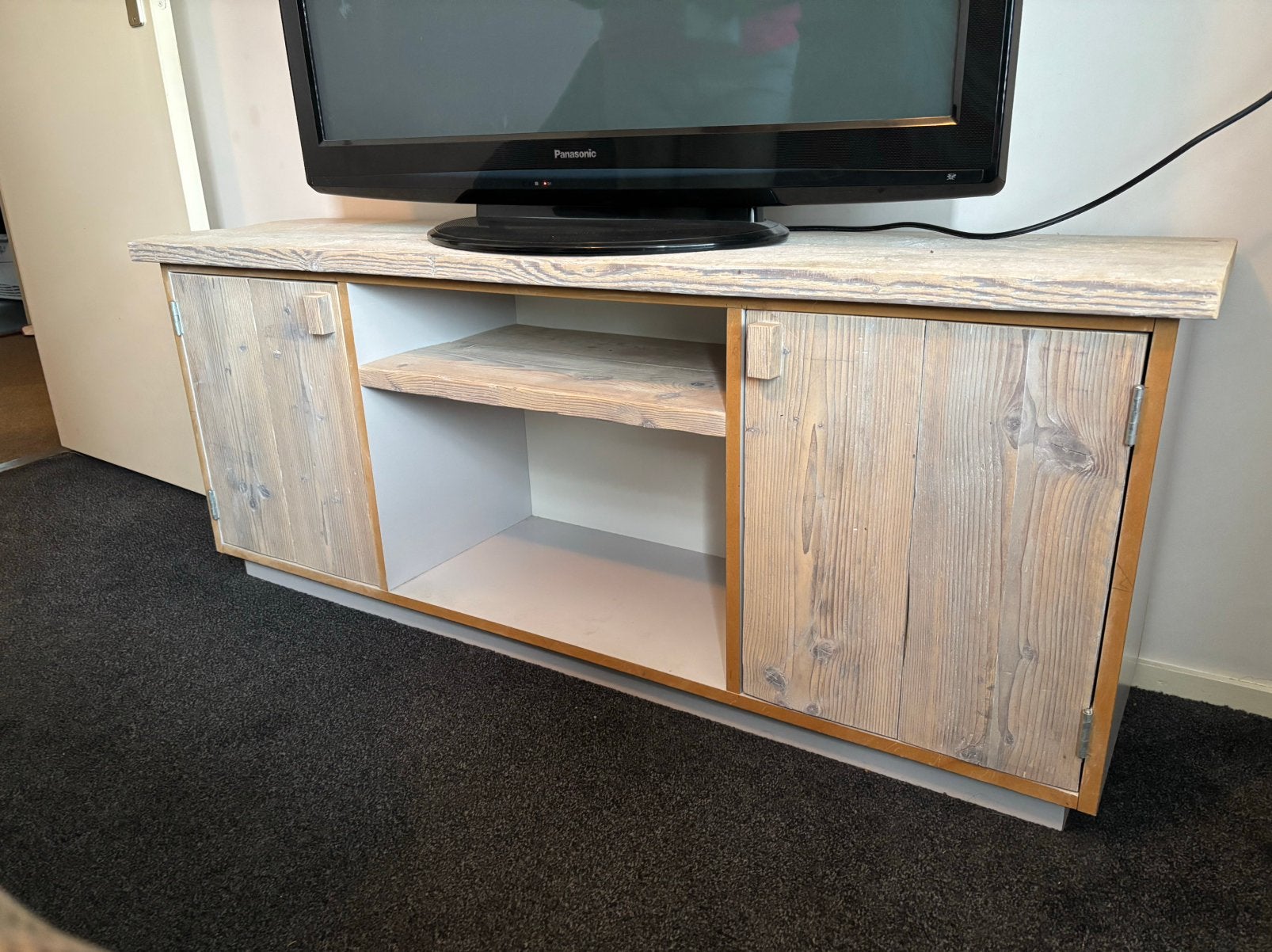 Tv kast steigerhout white wash, Overige materialen, 100 tot 150 cm, Ophalen of Verzenden, Zo goed als nieuw