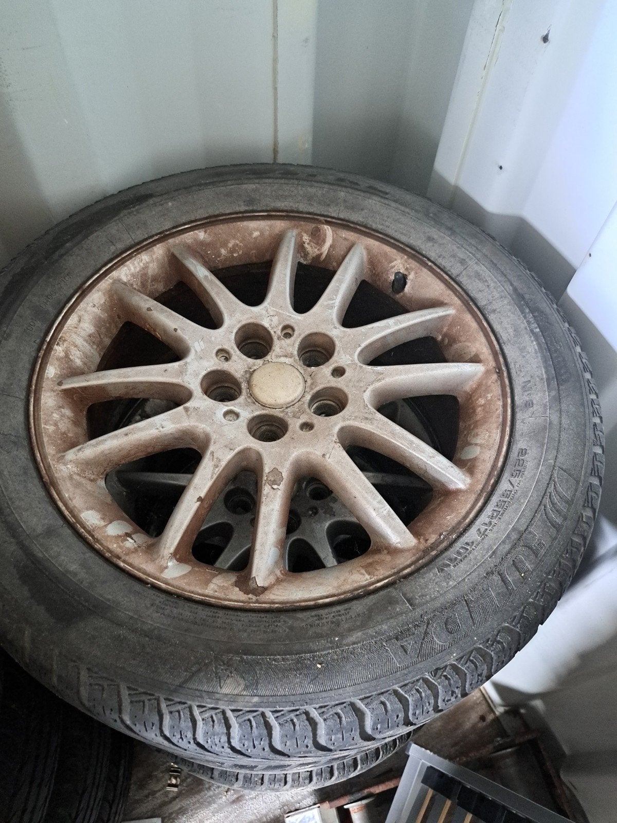 Set van 4 winterbanden met velgen - 225/60R16, Ophalen, Gebruikt, 16 inch, Banden en Velgen