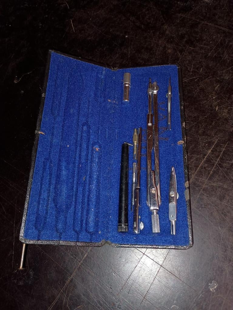 Tekenset in Doos vintage - Passer en Tekengereedschap, Antiek en Kunst, Antiek | Gereedschap en Instrumenten, Ophalen