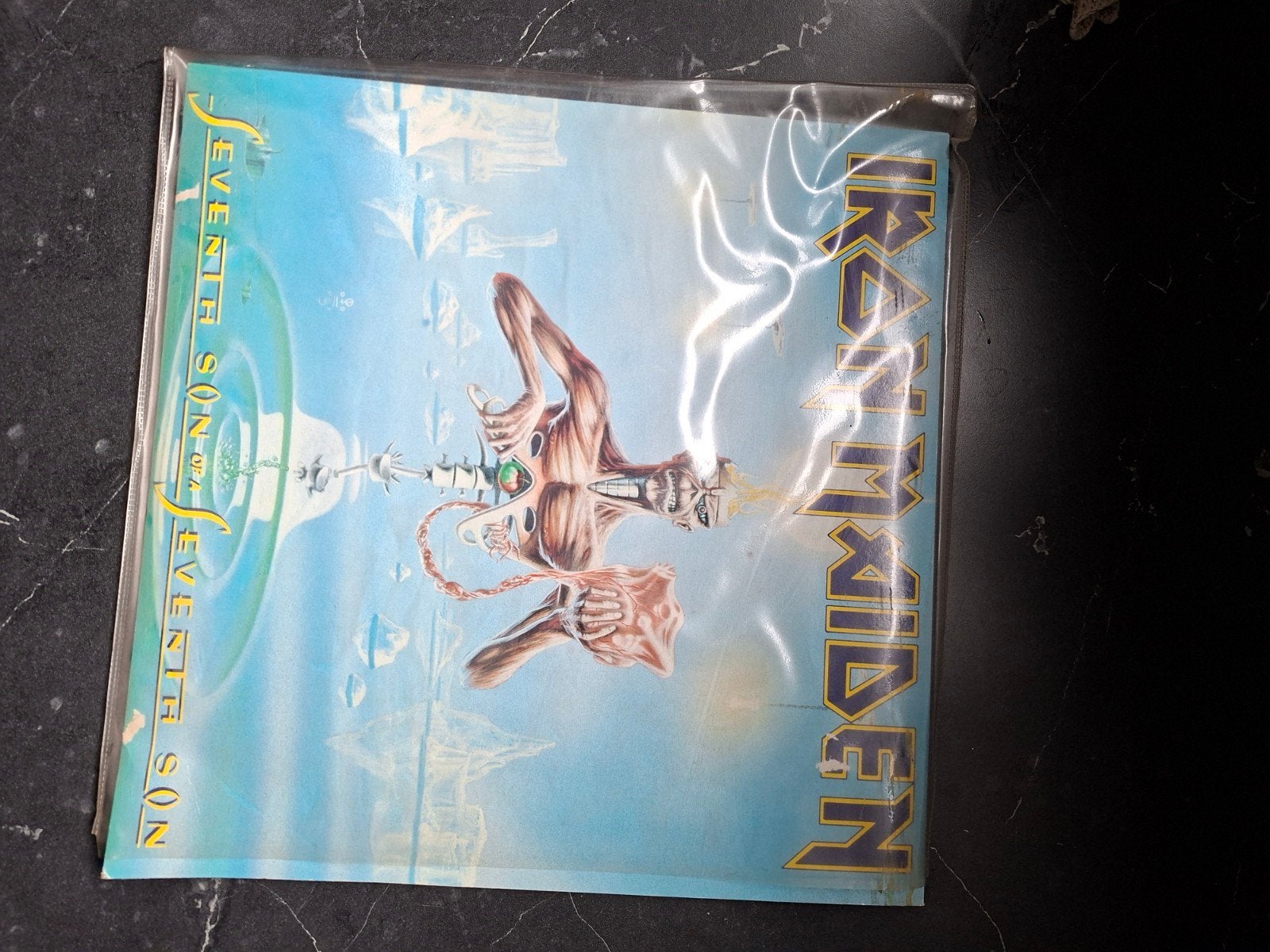 Lp van Iron maiden, Ophalen