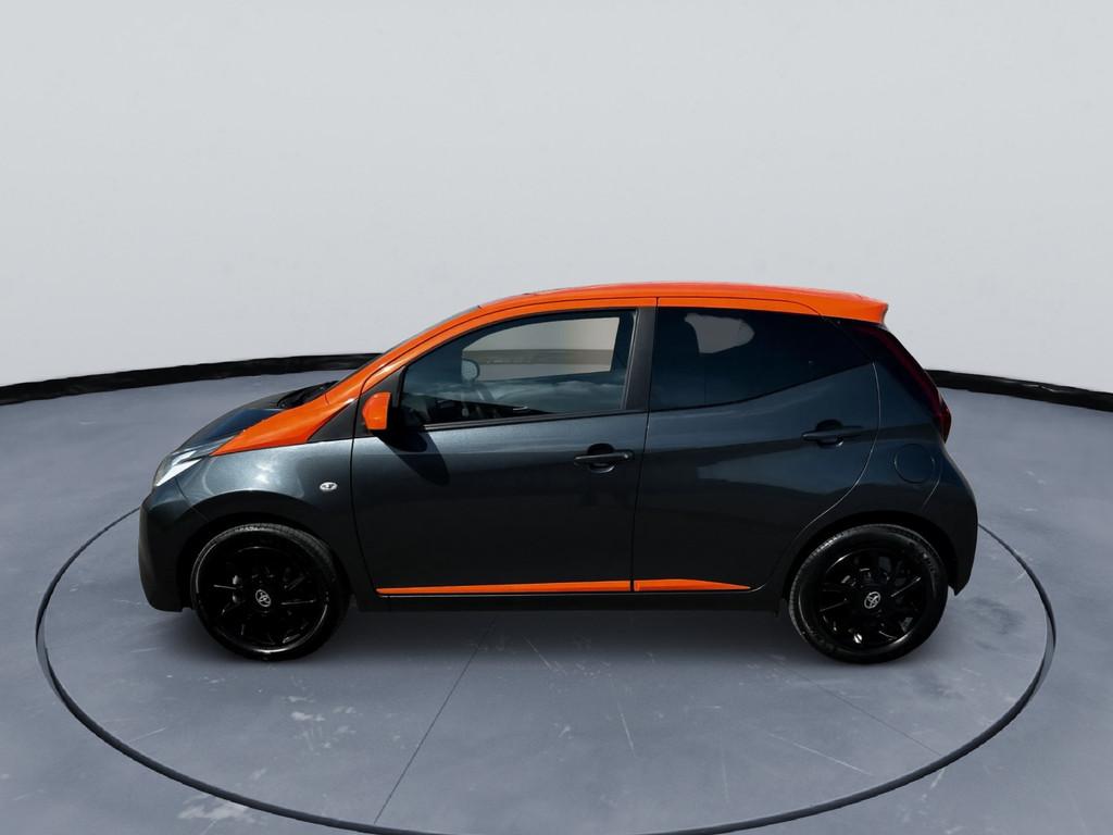 Toyota Aygo 1.0 VVT-i x-JBL 5 deurs NL Auto Clima Zeer mooie, Voorwielaandrijving, Gebruikt, Euro 6, LED verlichting