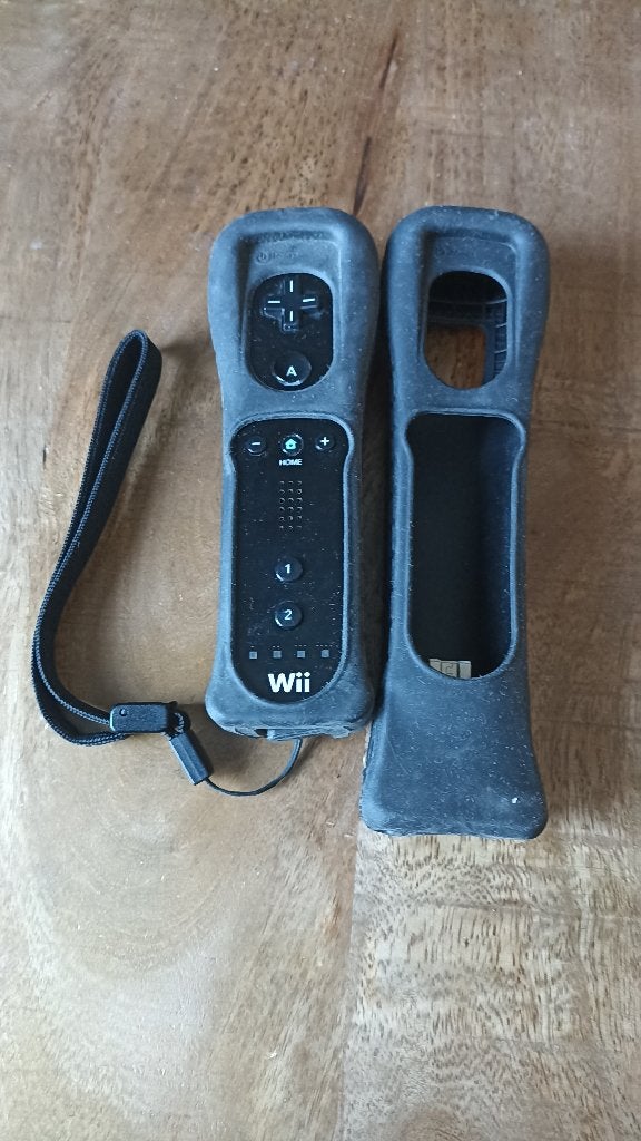 wii en wii U controllers, Ophalen of Verzenden, Zo goed als nieuw, Met 2 controllers