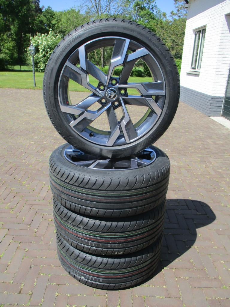 NIEUW Originele Skoda Karoq 19 inch velgen RS Sportline, Banden en Velgen, Nieuw, Personenwagen, Ophalen