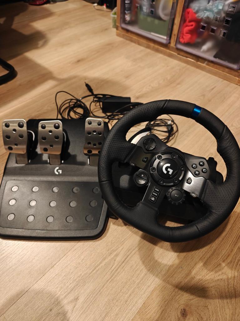 Te koop: Logitech G923 racestuur voor PlayStation & PC, Spelcomputers en Games, Spelcomputers | Sony PlayStation Consoles | Accessoires