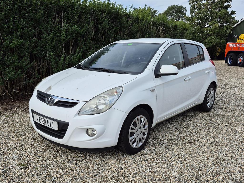 HYUNDAI I 20 1.2 L Dynamic | Airco | CV | Elek. Pakket, Gebruikt, 31 €/maand, 4 cilinders, Elektrische ramen