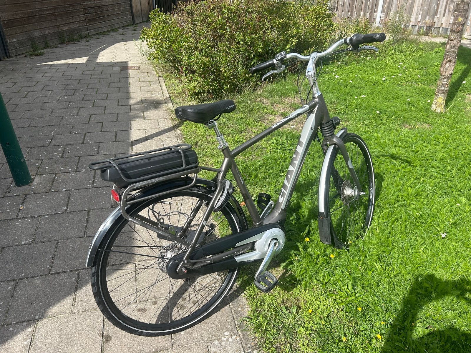 Giant Prime Hybrid E-bike met nieuwe motor en 2 accu's, Ophalen, Gebruikt, 50 km per accu of meer, Giant