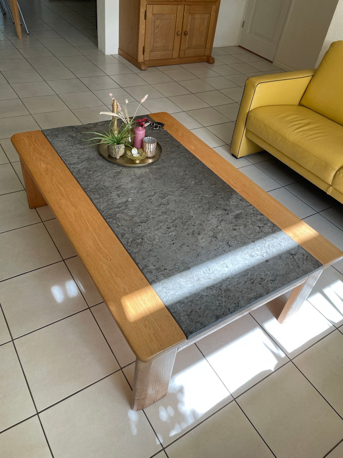 Robuuste salontafel met stenen blad en opbergruimte, Ophalen, Gebruikt, 100 tot 150 cm, 50 tot 100 cm