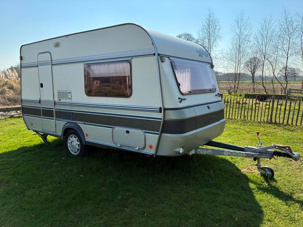Top Fendt 410 A Diamant | nette caravan met voortent, Caravans en Kamperen, Rondzit, Kachel, Bedrijf, 750 - 1000 kg