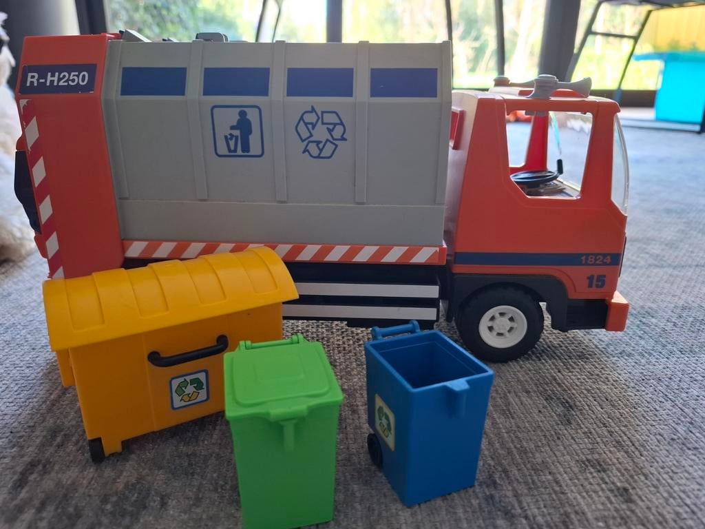 Playmobil vuilniswagen met mannetje en containers, Ophalen of Verzenden, Gebruikt, Complete set