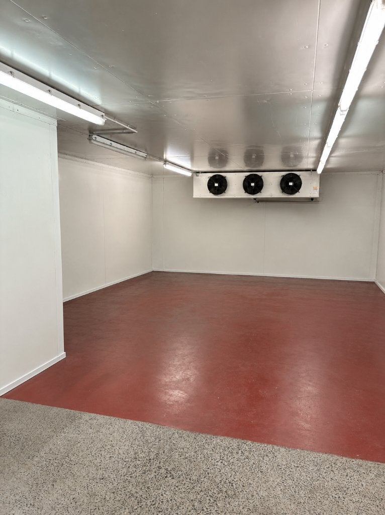 Koelcel 40m2, Ophalen