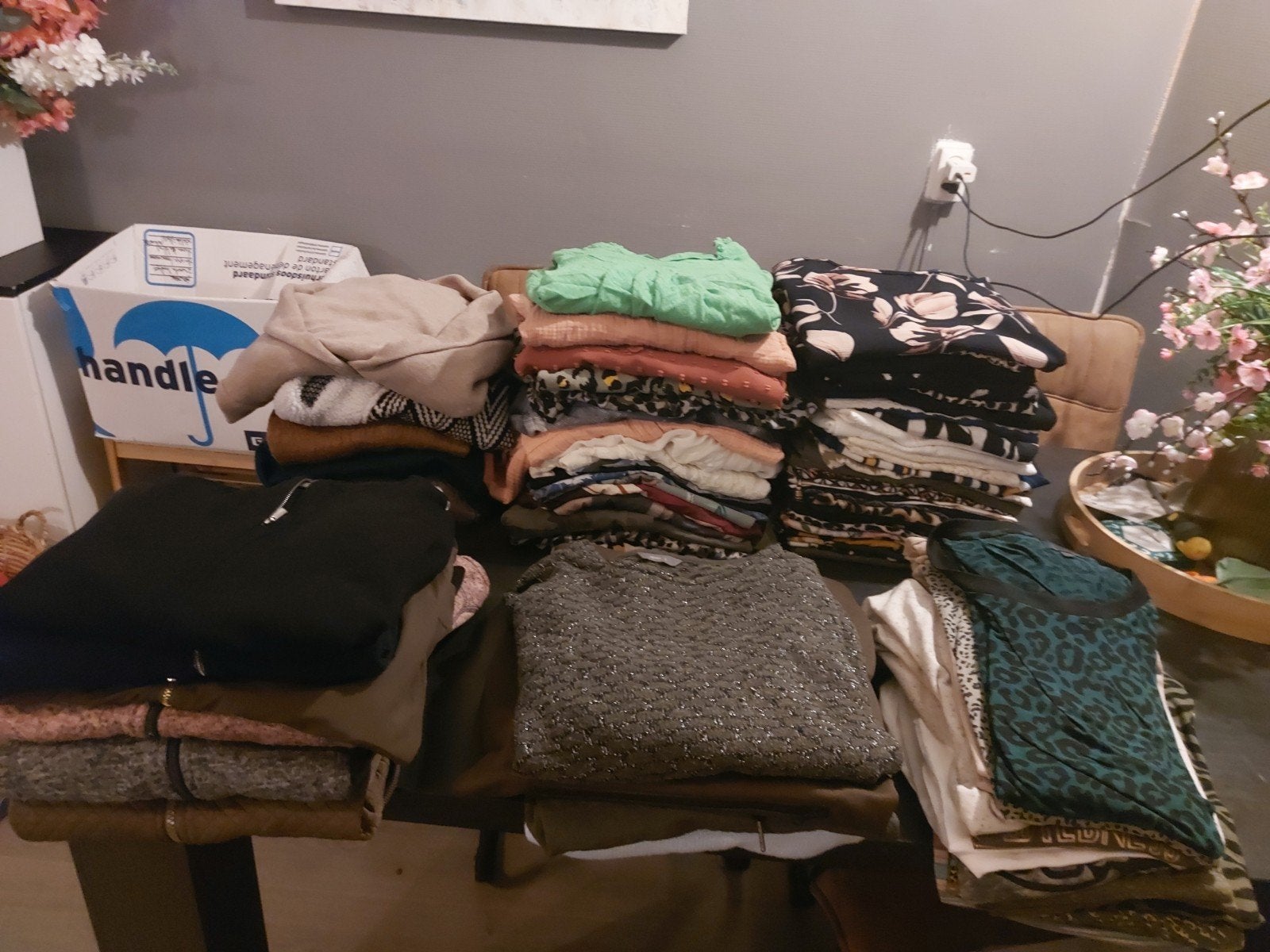 bundel kleding pakket   80 stuks maat 38/40, Ophalen, Gebruikt