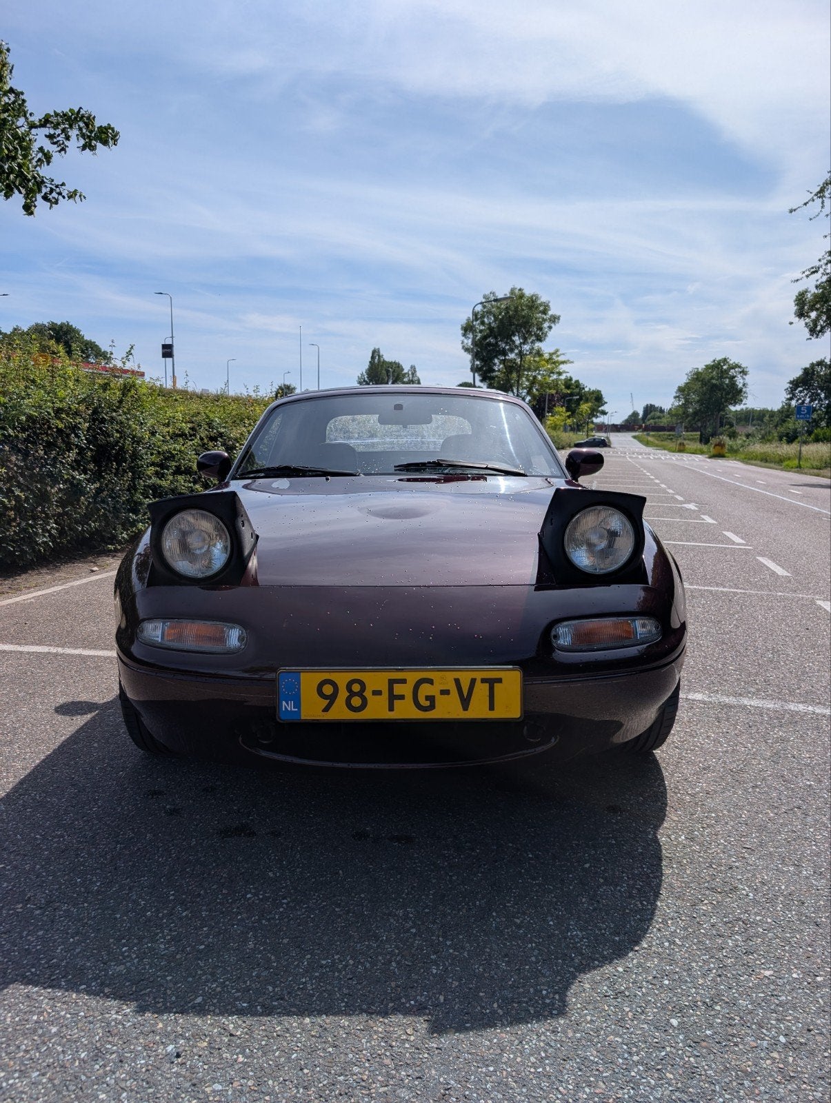 Mazda MX-5 1.6 I 1996, Auto's, Mazda, Achterwielaandrijving, 40 €/maand, Zwart, Handgeschakeld