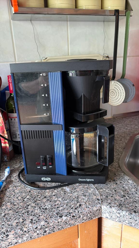 Douwe egberts techni vorm, 10 kopjes of meer, Ophalen of Verzenden, Zo goed als nieuw, Koffiemachine