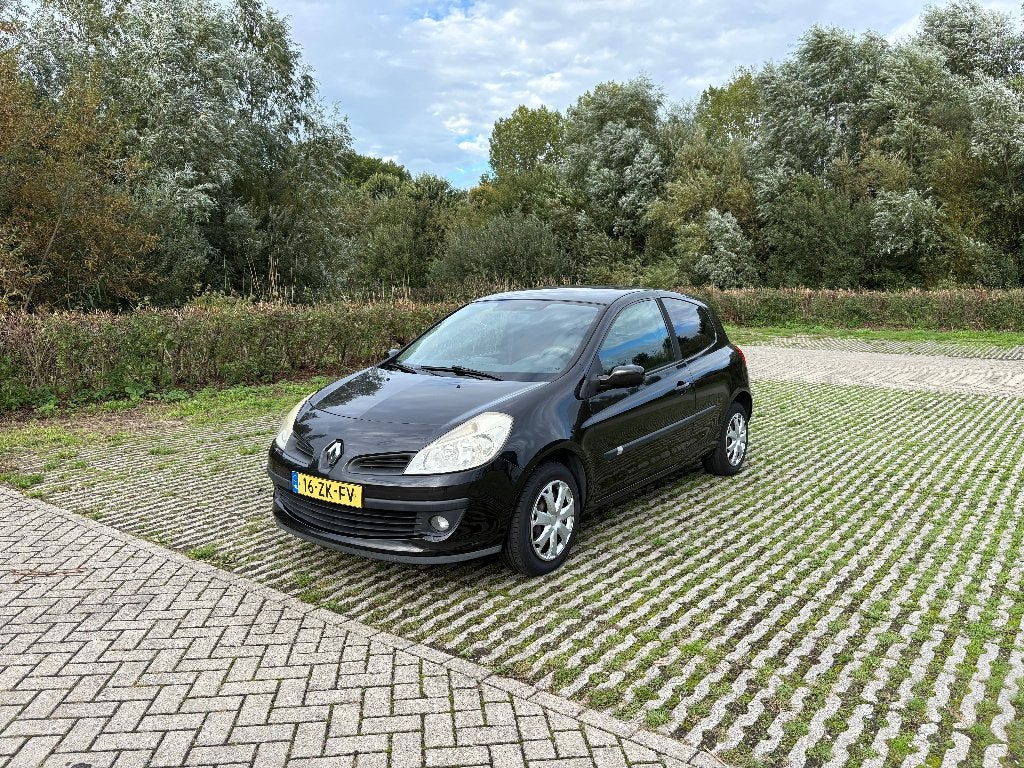 Renault Clio 1.2 TCE 3-DRS 2008 Zwart, Auto's, Voorwielaandrijving, Zwart, 4 cilinders, Origineel Nederlands