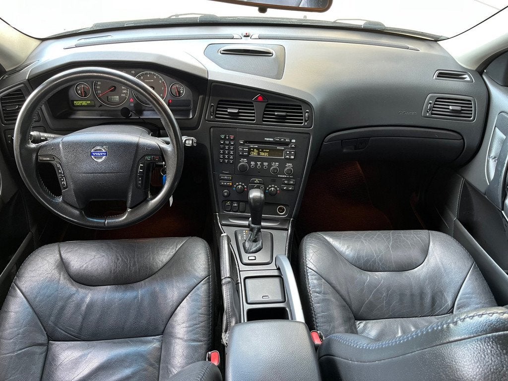 Volvo XC70 2.5 T AWD Automaat 7-persoons Xenon 210 pk, Auto's, Volvo, Automaat, Stoelverwarming, XC70, Euro 4