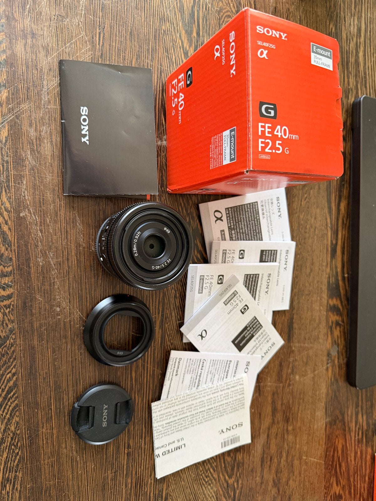 Sony FE 40mm F2.5 G, like new, Ophalen of Verzenden, Zo goed als nieuw, Standaardlens